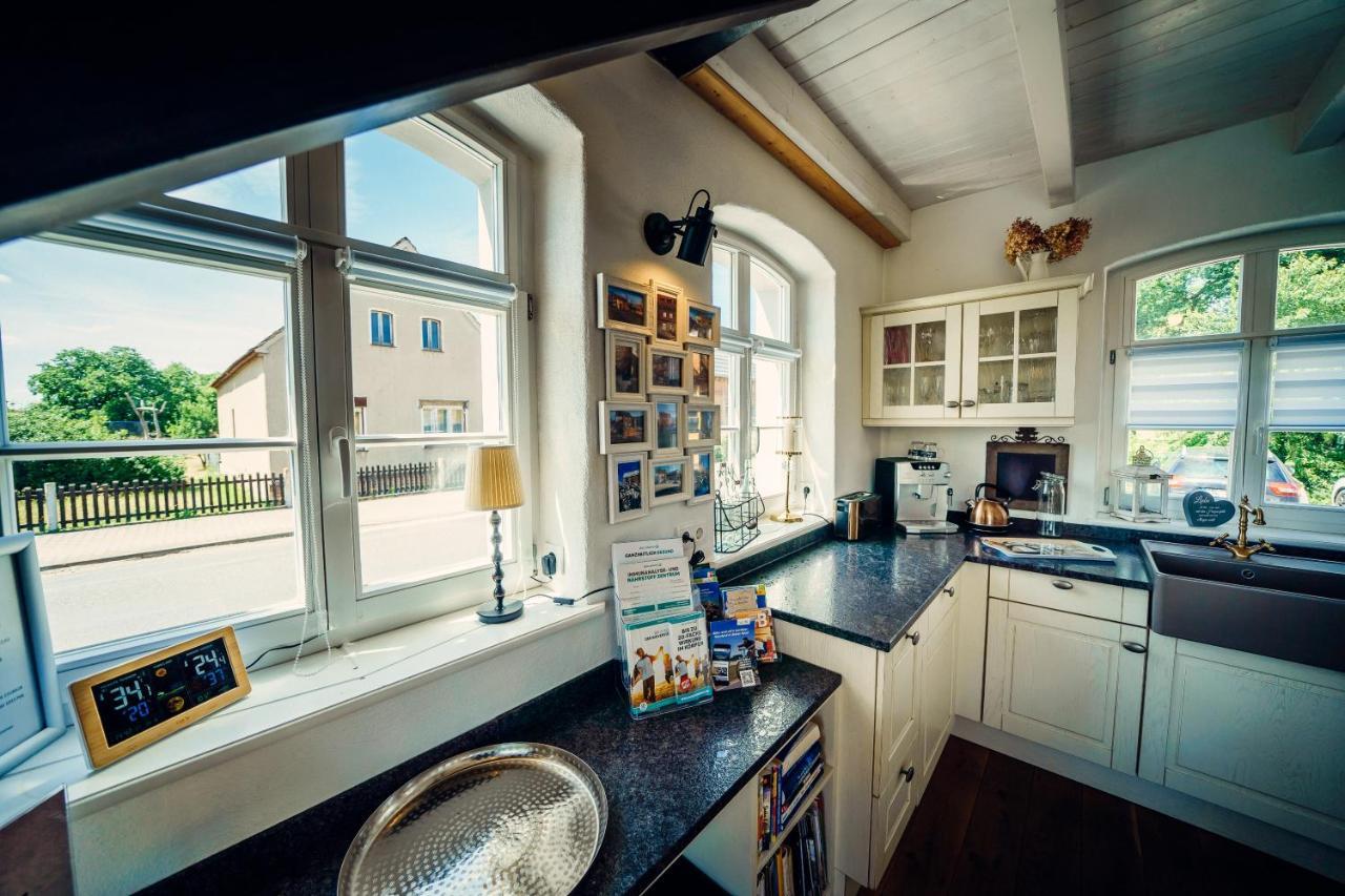 Alte Schmiede Mit Sauna, Pool Und Whirpool Im Aussenbereich Schoenstes Ferienhaus Der Lausitz Elsterheide 外观 照片