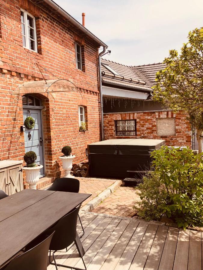 Alte Schmiede Mit Sauna, Pool Und Whirpool Im Aussenbereich Schoenstes Ferienhaus Der Lausitz Elsterheide 外观 照片